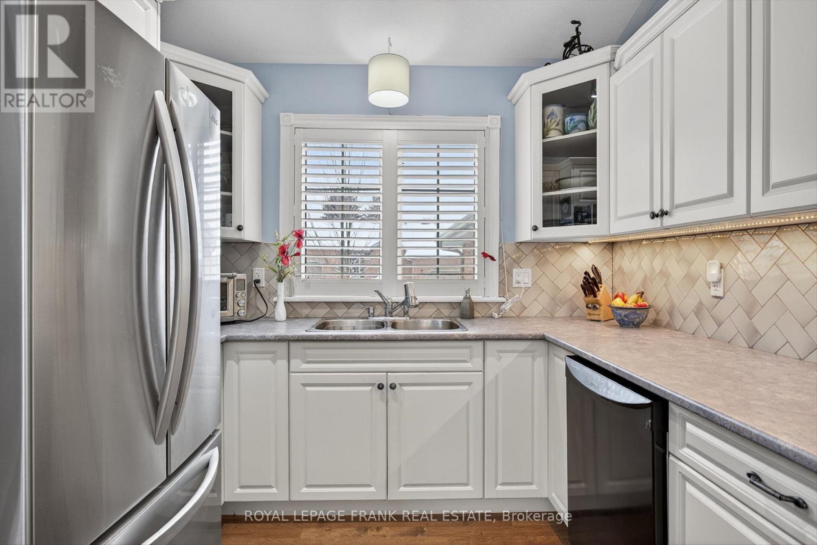 210 - 1742 Ravenwood Drive, Peterborough (Monaghan Ward 2), Ontario  K9K 2R5 - Photo 5 - X12782450