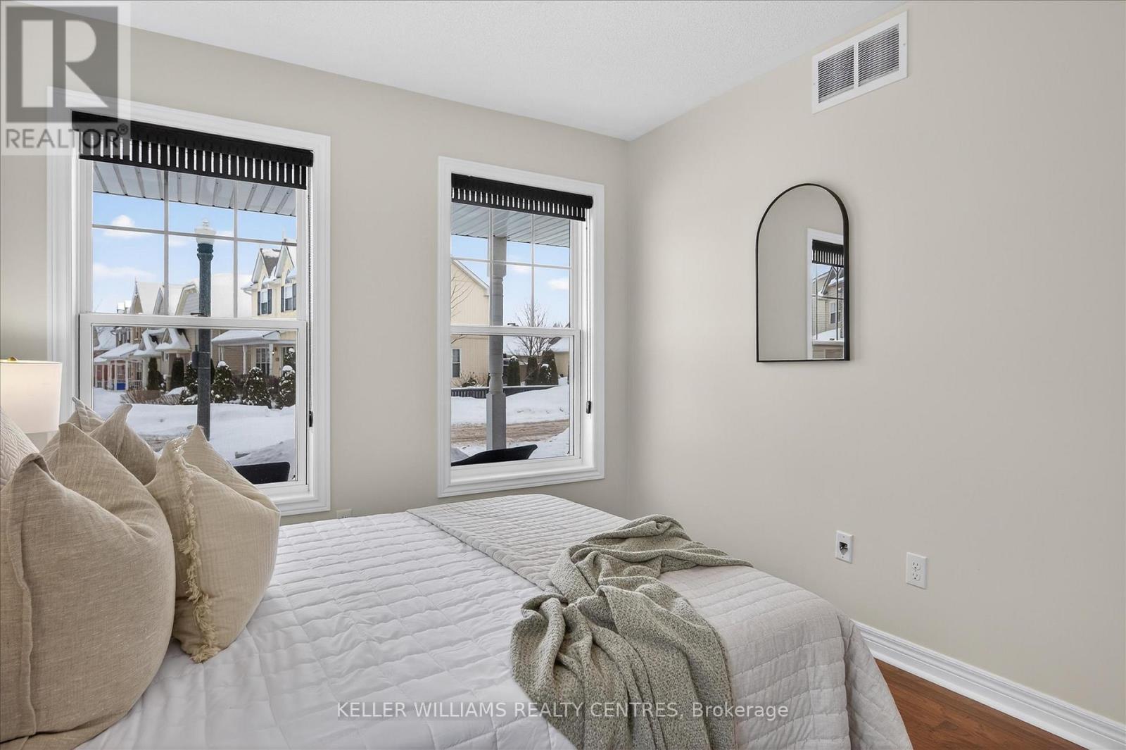 186 Bowen Drive, Peterborough (Northcrest Ward 5), Ontario  K9H 0B9 - Photo 23 - X12782444