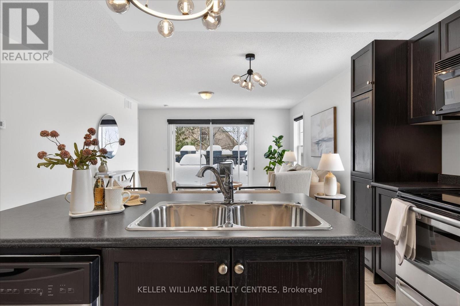 186 Bowen Drive, Peterborough (Northcrest Ward 5), Ontario  K9H 0B9 - Photo 9 - X12782444