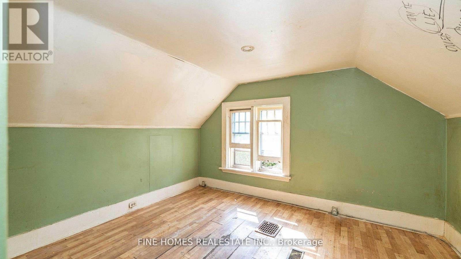 175 Stewart Street, Peterborough (Town Ward 3), Ontario  K9J 3M4 - Photo 6 - X12782548