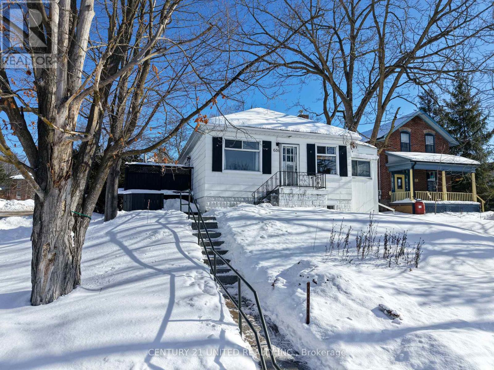 638 RUBIDGE STREET, peterborough (town ward 3), Ontario