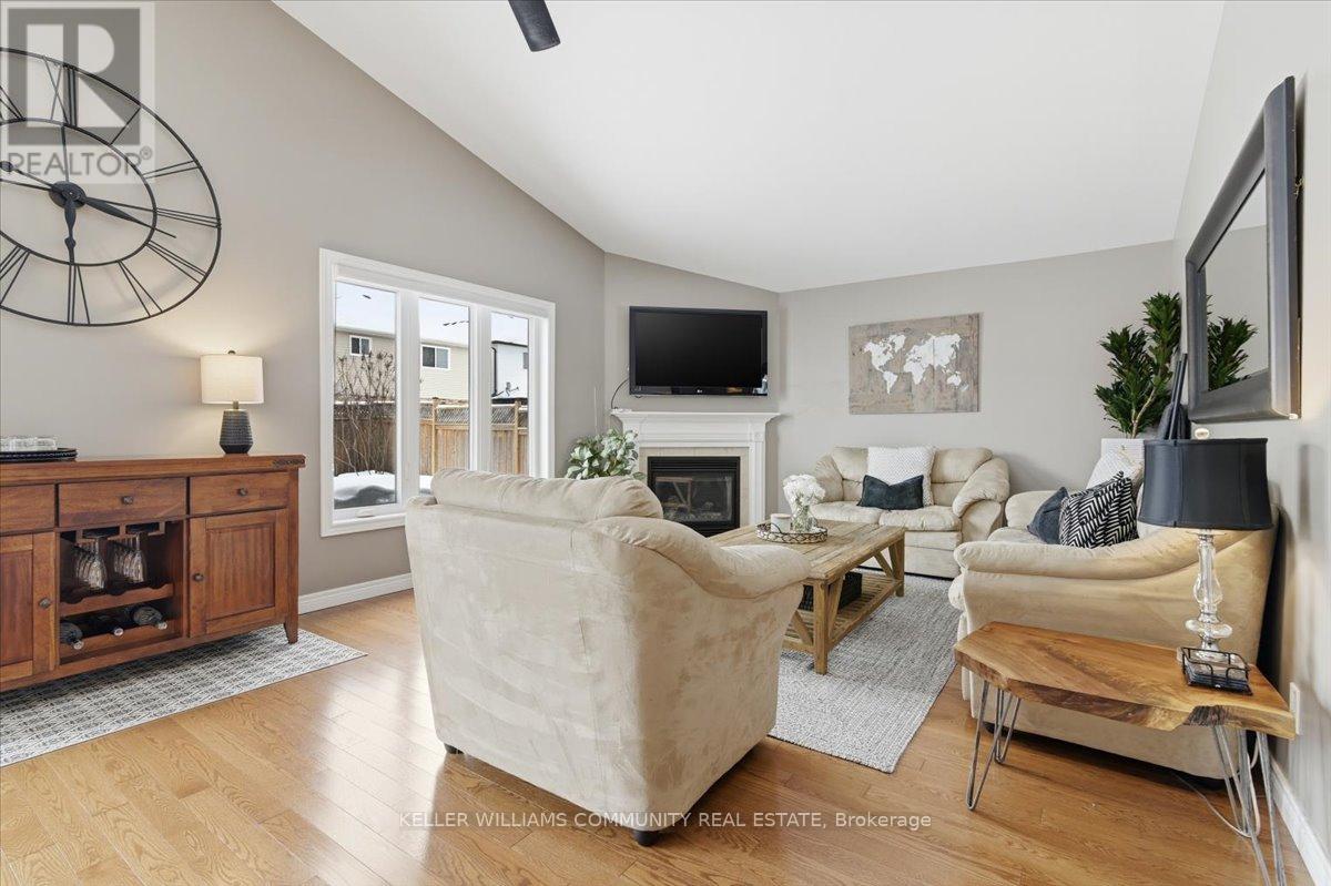 210 Chandler Crescent, Peterborough (Monaghan Ward 2), Ontario  K9J 2G1 - Photo 16 - X12783830