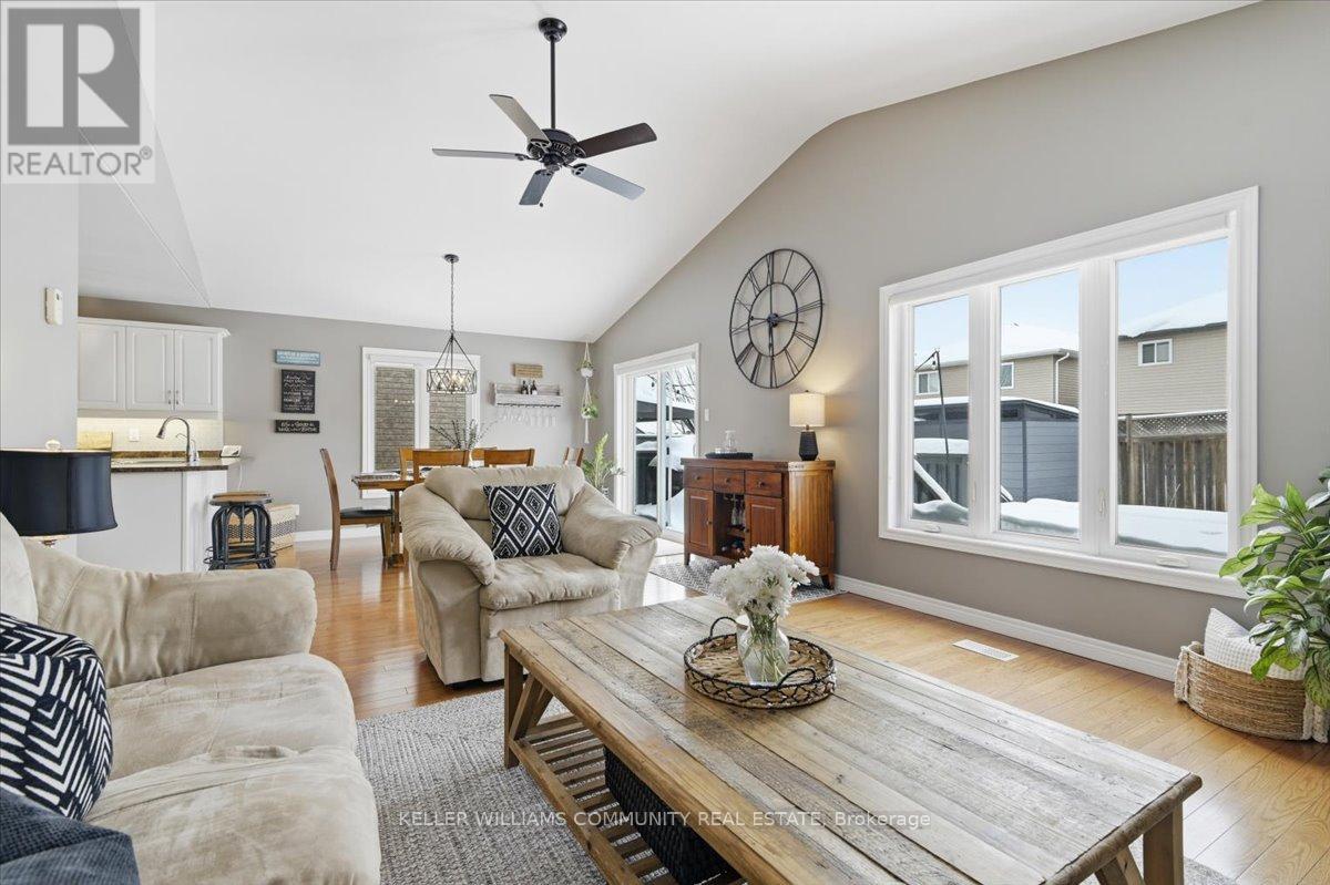 210 Chandler Crescent, Peterborough (Monaghan Ward 2), Ontario  K9J 2G1 - Photo 18 - X12783830