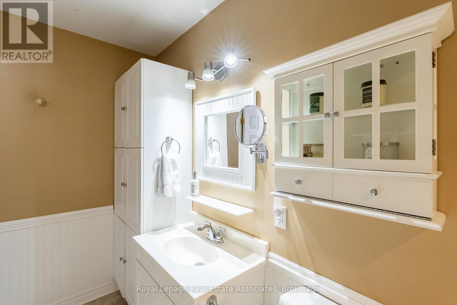 196 Circle Road, Hastings Highlands (Mcclure Ward), Ontario  K0L 2K0 - Photo 18 - X12783668