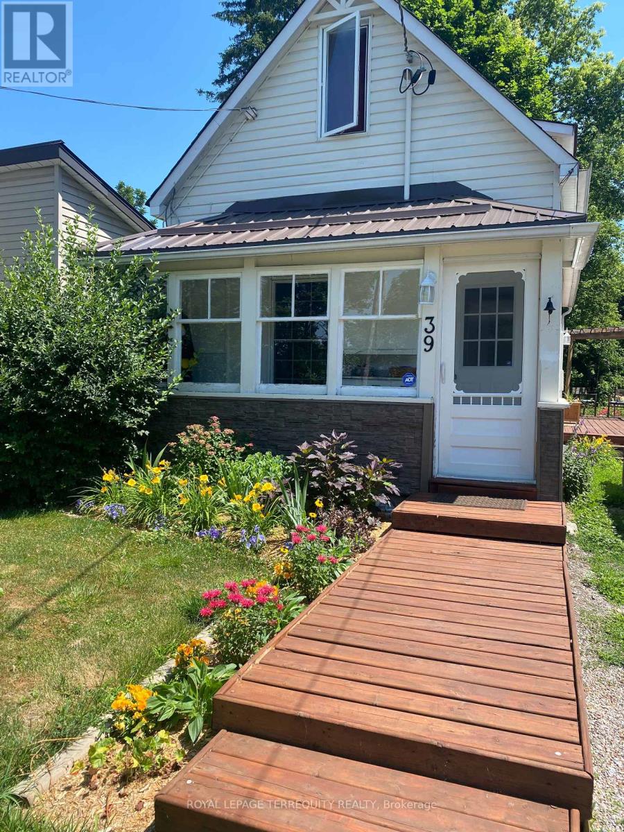 39 Raglan Street S, Trent Hills (Campbellford), Ontario  K0L 1L0 - Photo 3 - X12784868