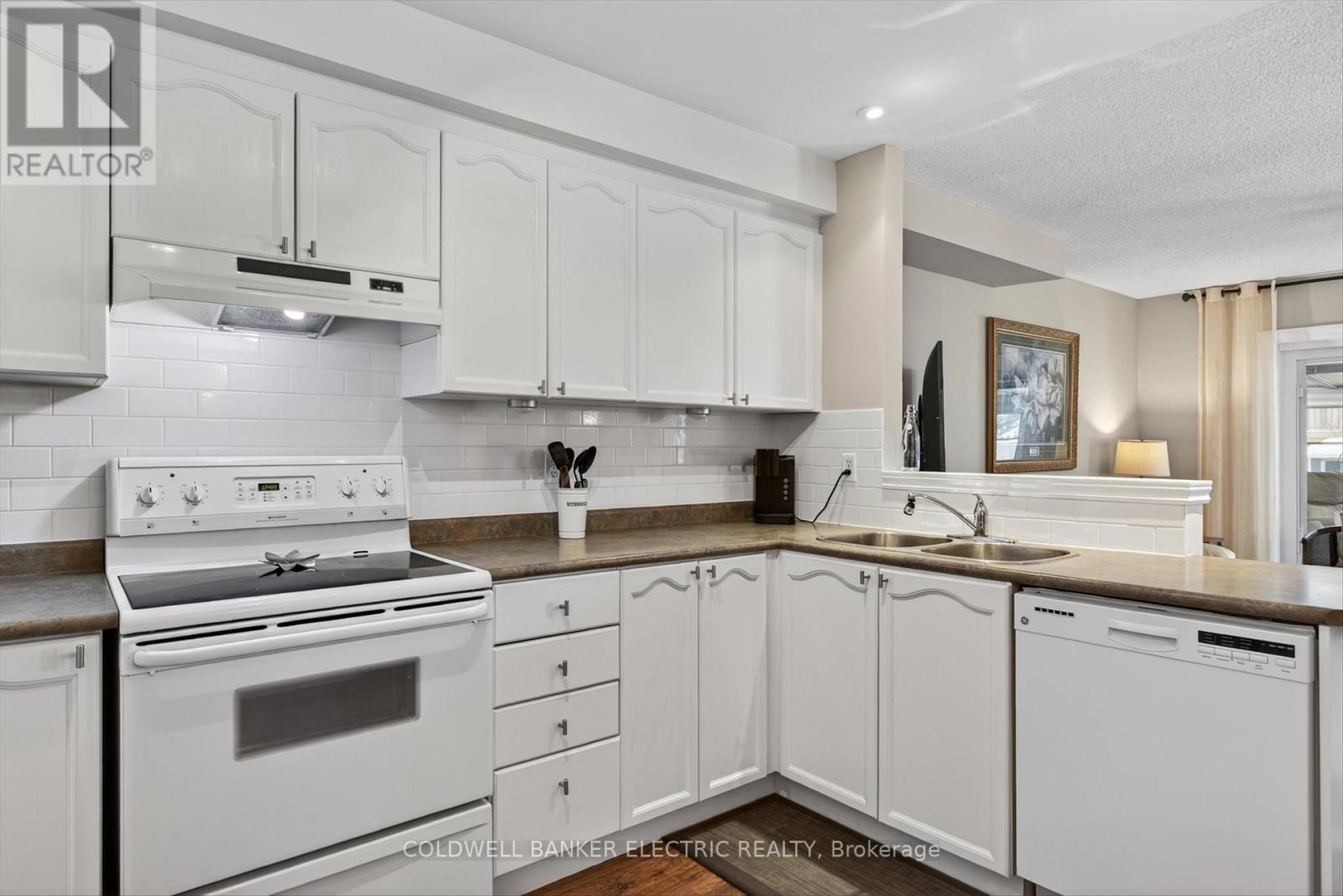 1399 Lillico Crescent, Peterborough (Monaghan Ward 2), Ontario  K9K 2L1 - Photo 9 - X12784988