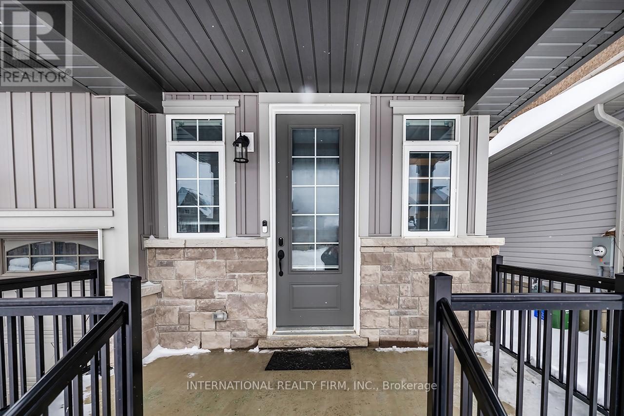 31 Connolly Road, Kawartha Lakes (Lindsay), Ontario  K9V 0P1 - Photo 4 - X12785582