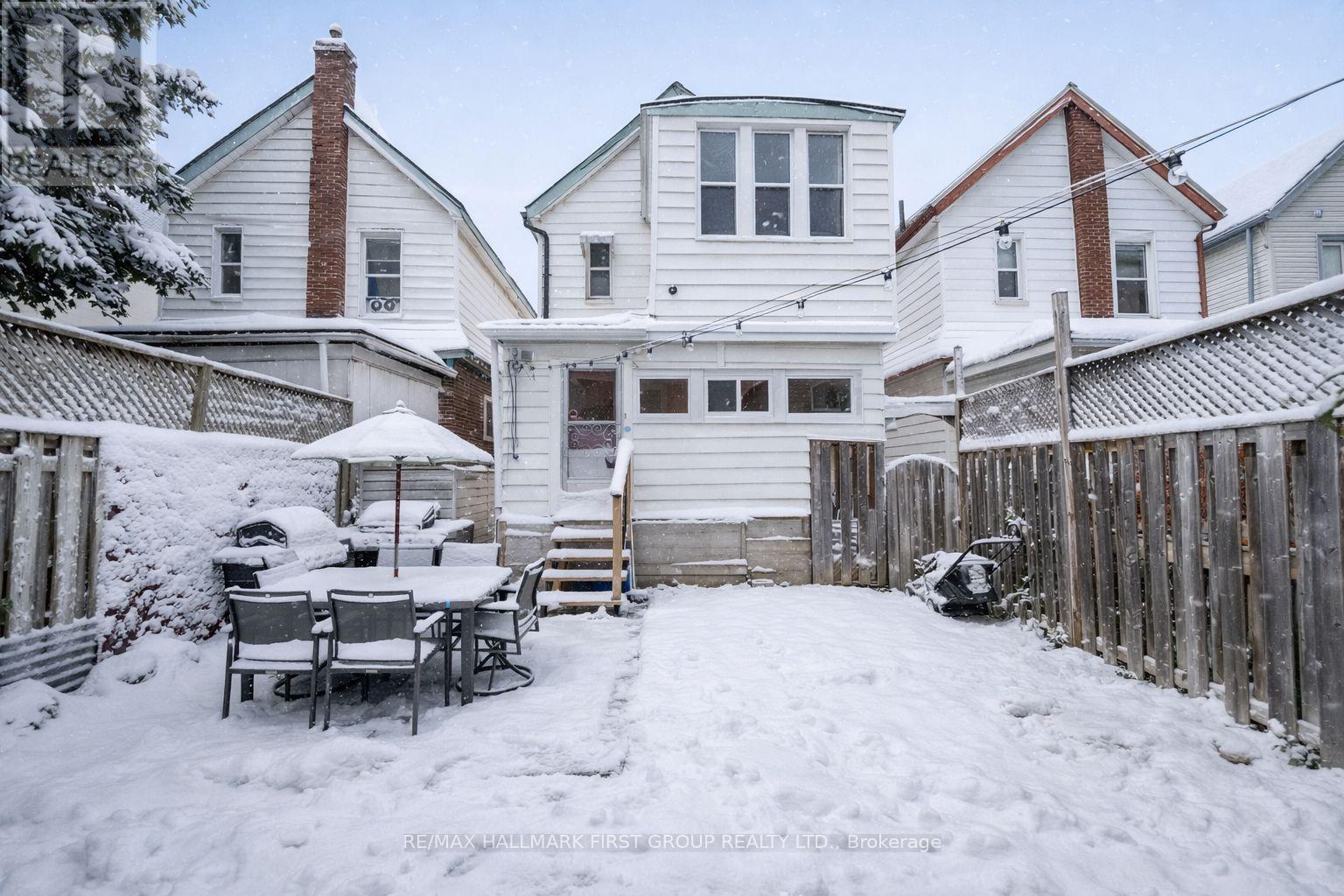 168 Adeline Street, Peterborough (Town Ward 3), Ontario  K9J 5E3 - Photo 26 - X12785930