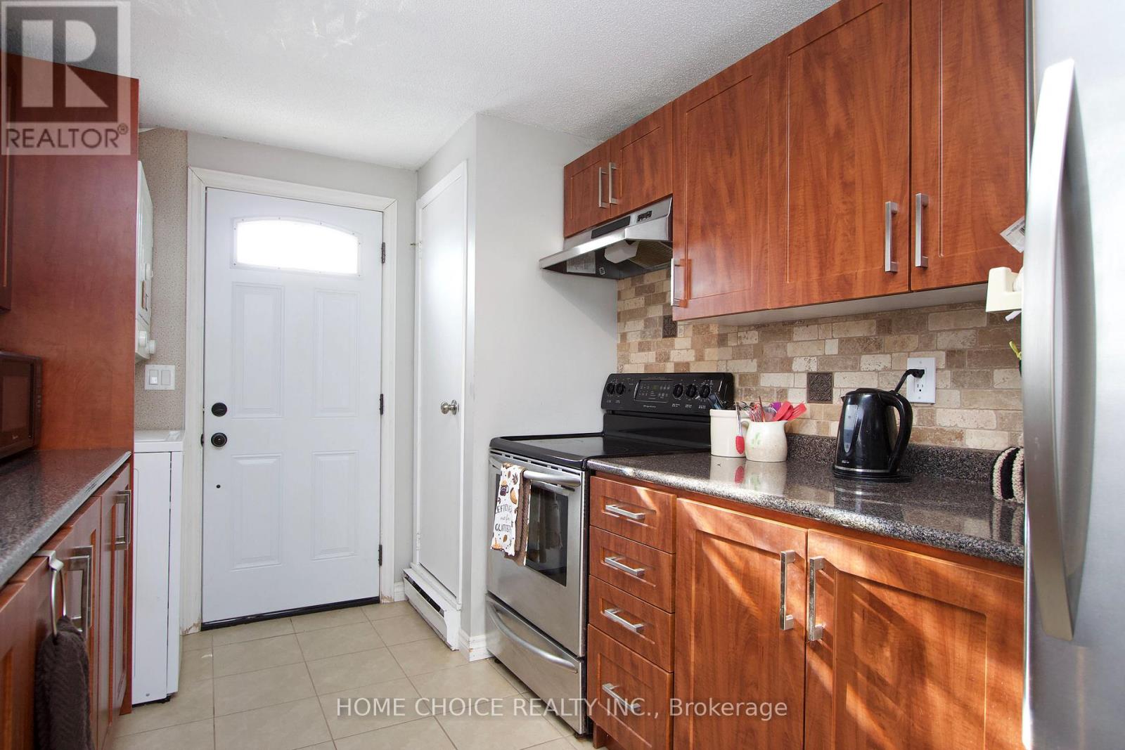 3 Heritage Lane, Clarington (Newcastle), Ontario  L1B 1A5 - Photo 12 - E12786056