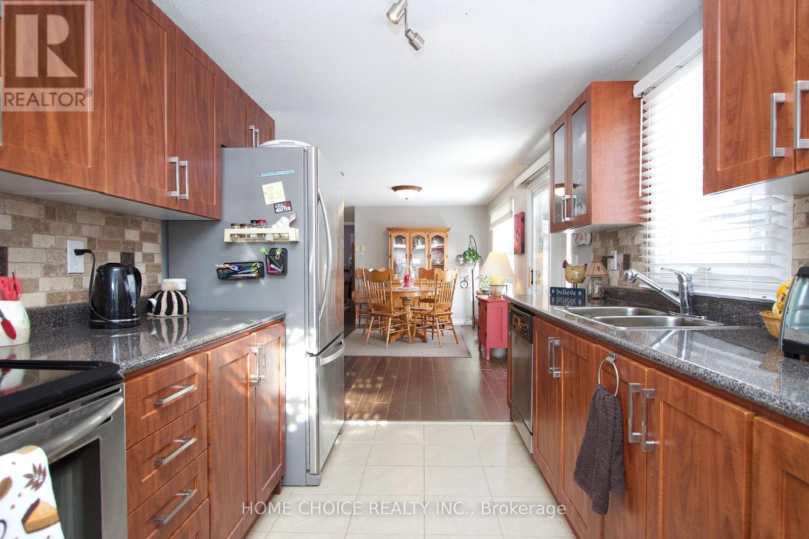 3 Heritage Lane, Clarington (Newcastle), Ontario  L1B 1A5 - Photo 14 - E12786056