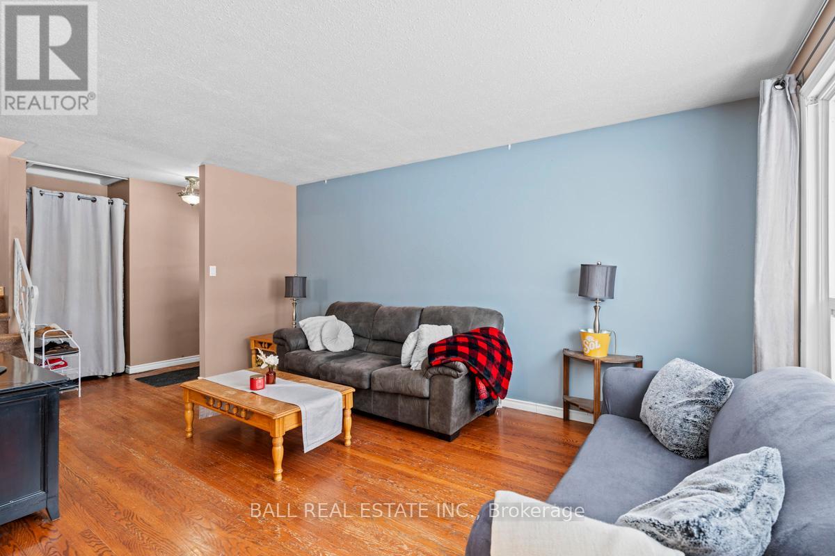 255 Woodward Avenue, Selwyn, Ontario  K9L 1K1 - Photo 5 - X12786386