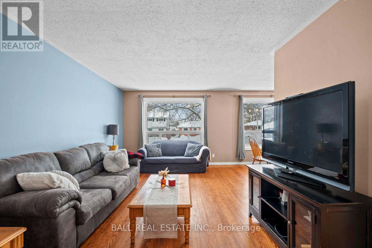 255 Woodward Avenue, Selwyn, Ontario  K9L 1K1 - Photo 6 - X12786386