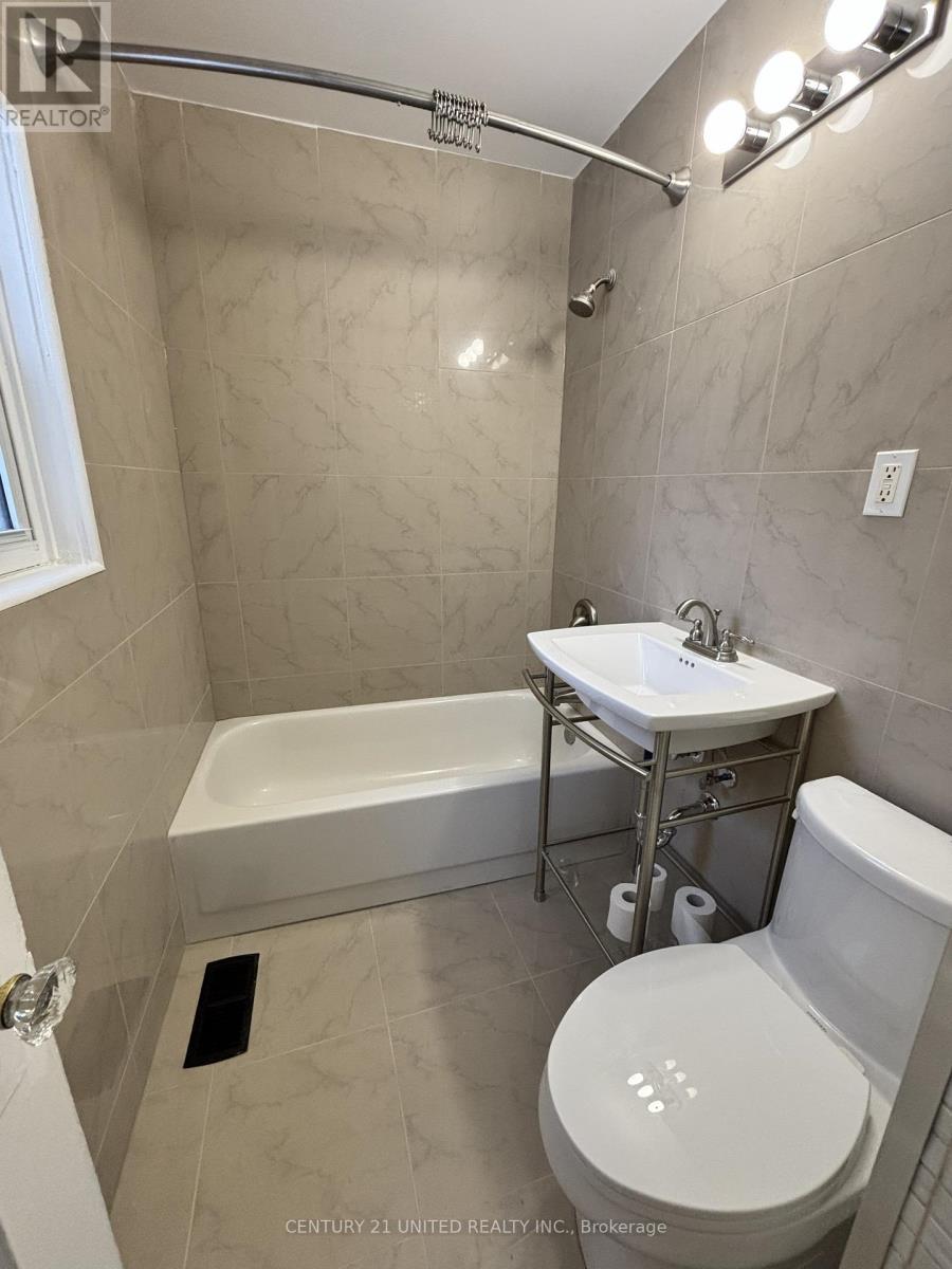 638 Mckellar Street, Peterborough (Otonabee Ward 1), Ontario  K9J 1R3 - Photo 8 - X12787206