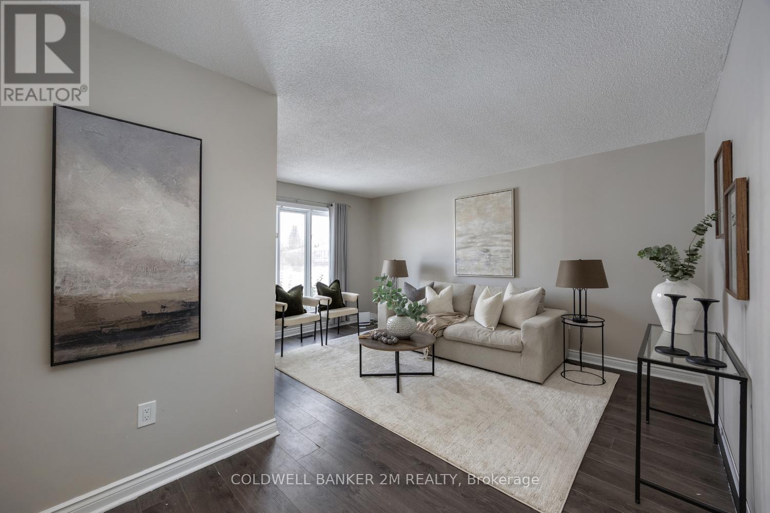 63 Lori Boulevard, Kawartha Lakes (Lindsay), Ontario  K9V 6B7 - Photo 3 - X12787432