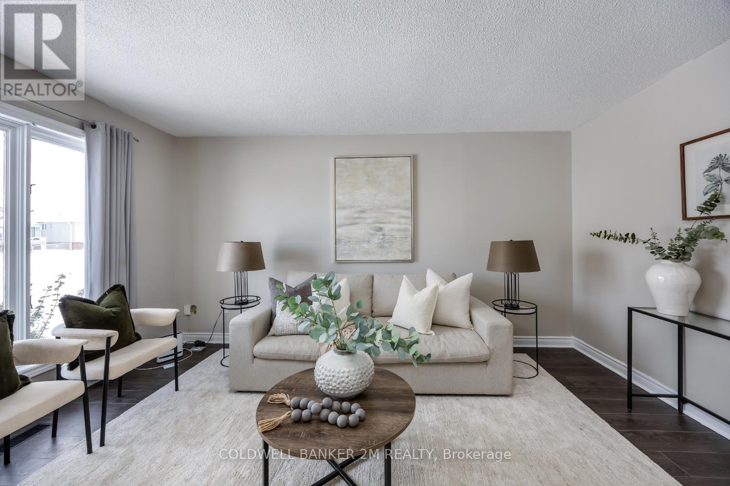 63 Lori Boulevard, Kawartha Lakes (Lindsay), Ontario  K9V 6B7 - Photo 4 - X12787432