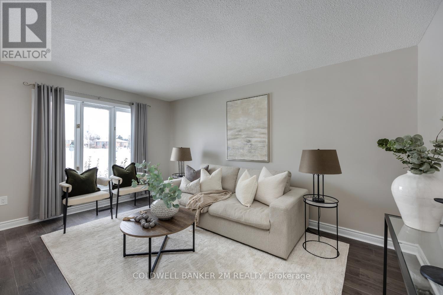 63 Lori Boulevard, Kawartha Lakes (Lindsay), Ontario  K9V 6B7 - Photo 5 - X12787432