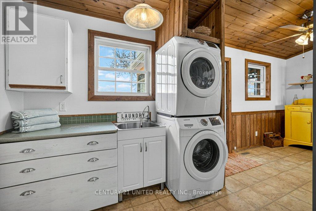 1074 First Line, Douro-Dummer, Ontario  K0L 3A0 - Photo 13 - X12787932