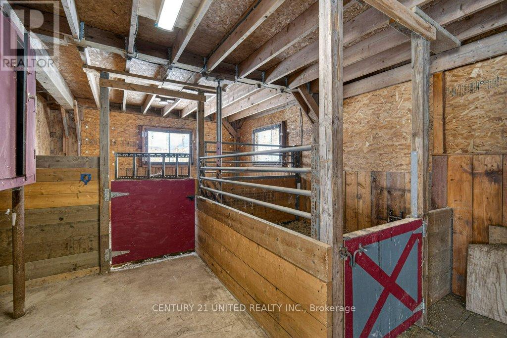 1074 First Line, Douro-Dummer, Ontario  K0L 3A0 - Photo 32 - X12787932