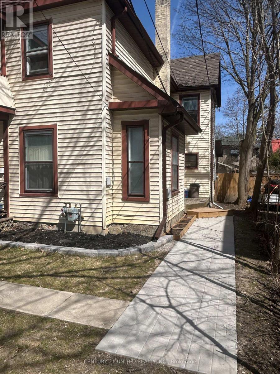 552 Bethune Street, Peterborough (Town Ward 3), Ontario  K9H 3Z5 - Photo 3 - X12788522