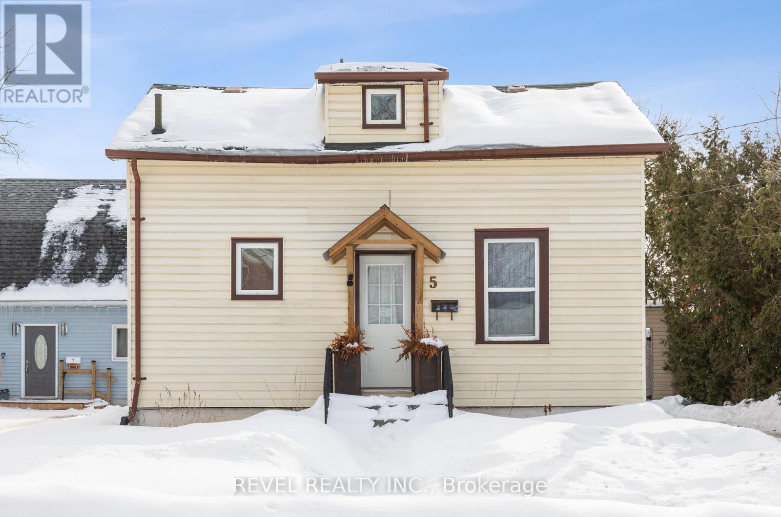 5 George Street E, Kawartha Lakes (Lindsay), Ontario  K9V 1W2 - Photo 3 - X12789228