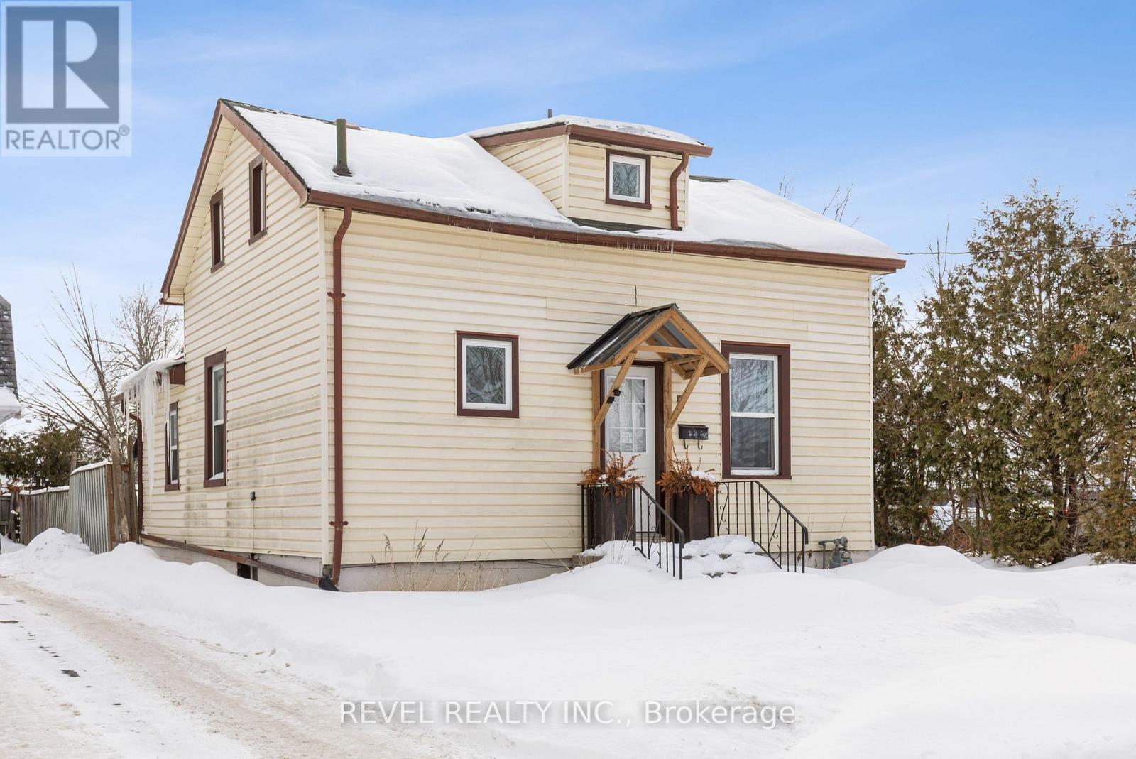 5 George Street E, Kawartha Lakes (Lindsay), Ontario  K9V 1W2 - Photo 4 - X12789228