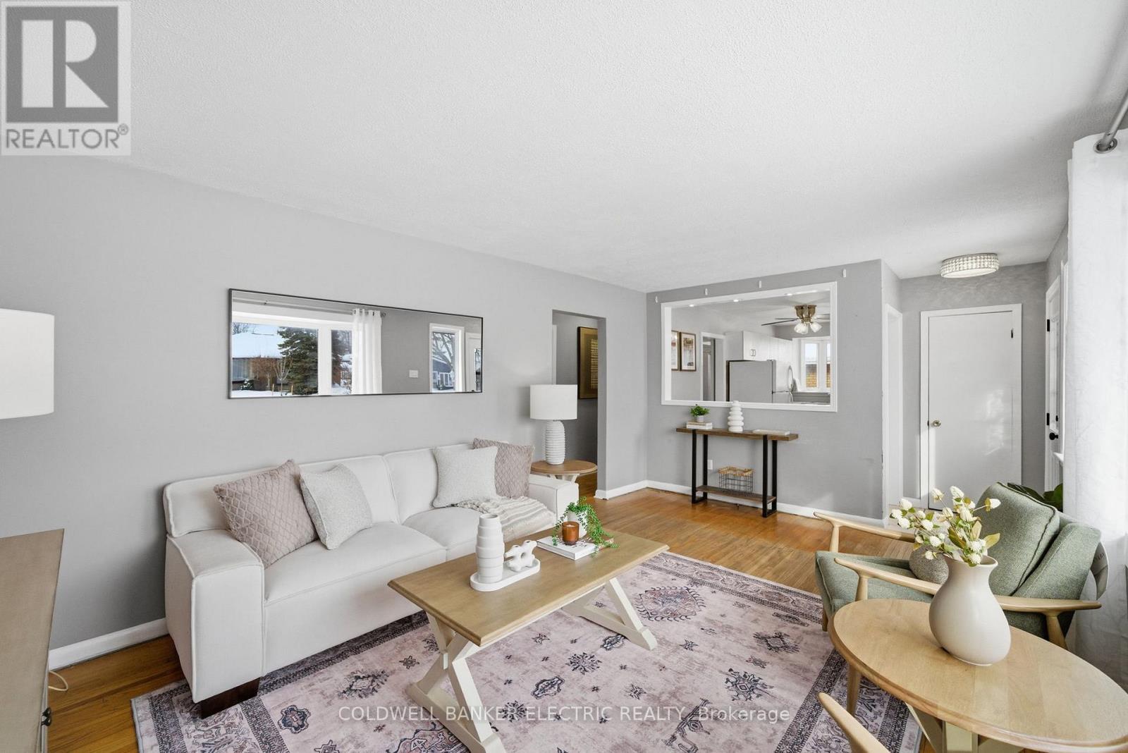 756 Barbara Crescent, Peterborough (Otonabee Ward 1), Ontario  K9J 3X7 - Photo 7 - X12789984