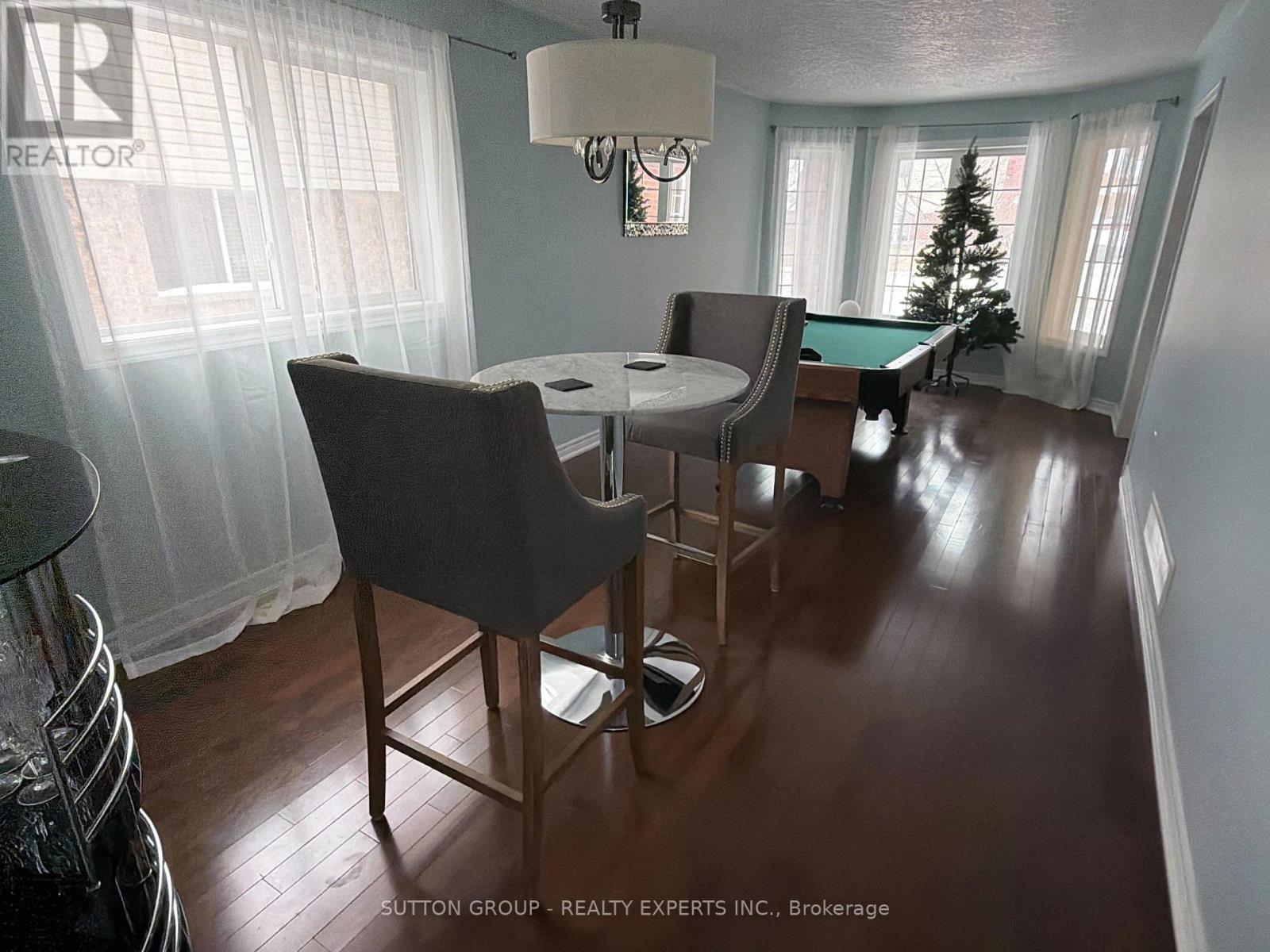 28 Cook Street, Kawartha Lakes (Lindsay), Ontario  K9V 0A7 - Photo 10 - X12790104