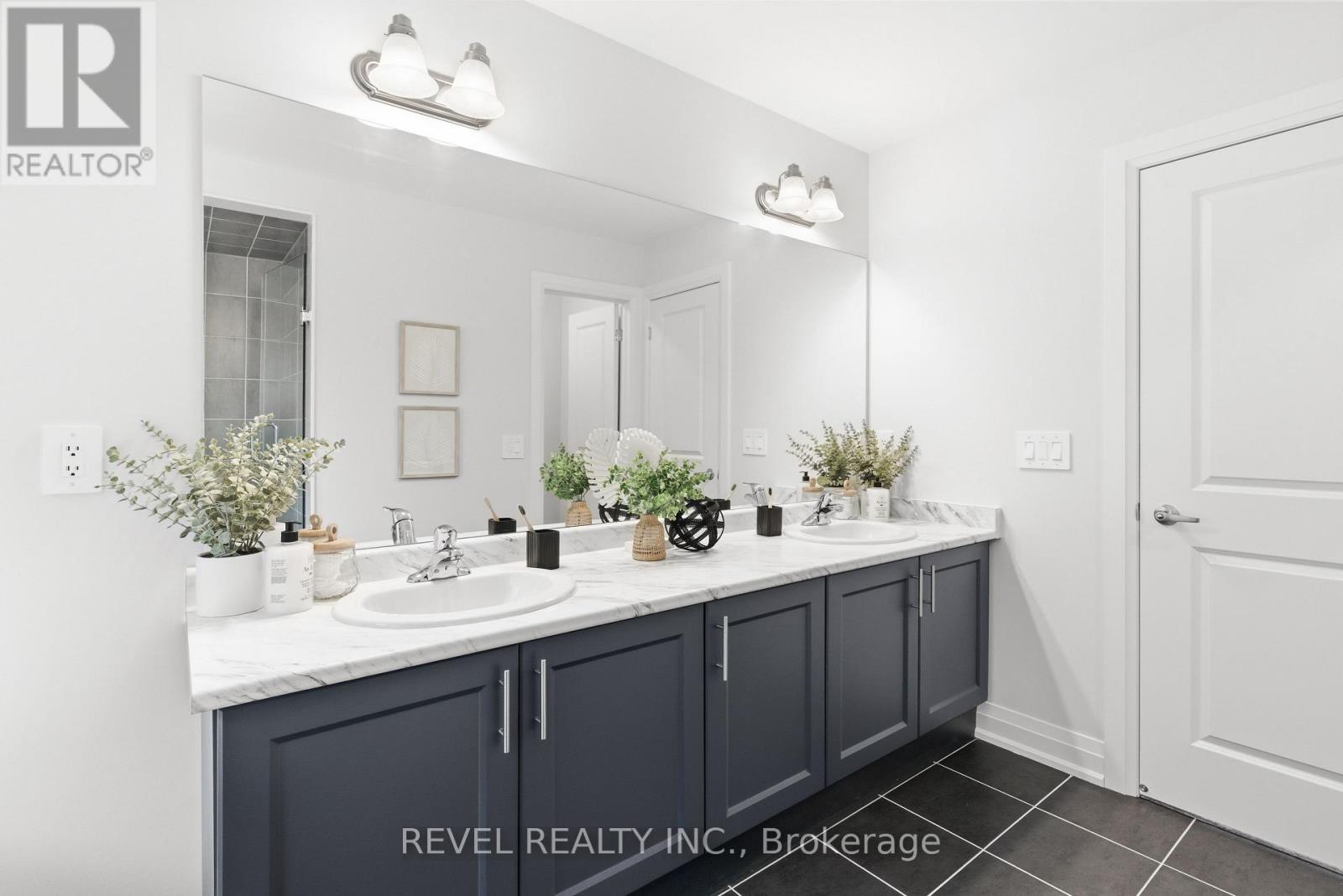 47 Corley Street, Kawartha Lakes (Lindsay), Ontario  K9V 6C2 - Photo 30 - X12791140