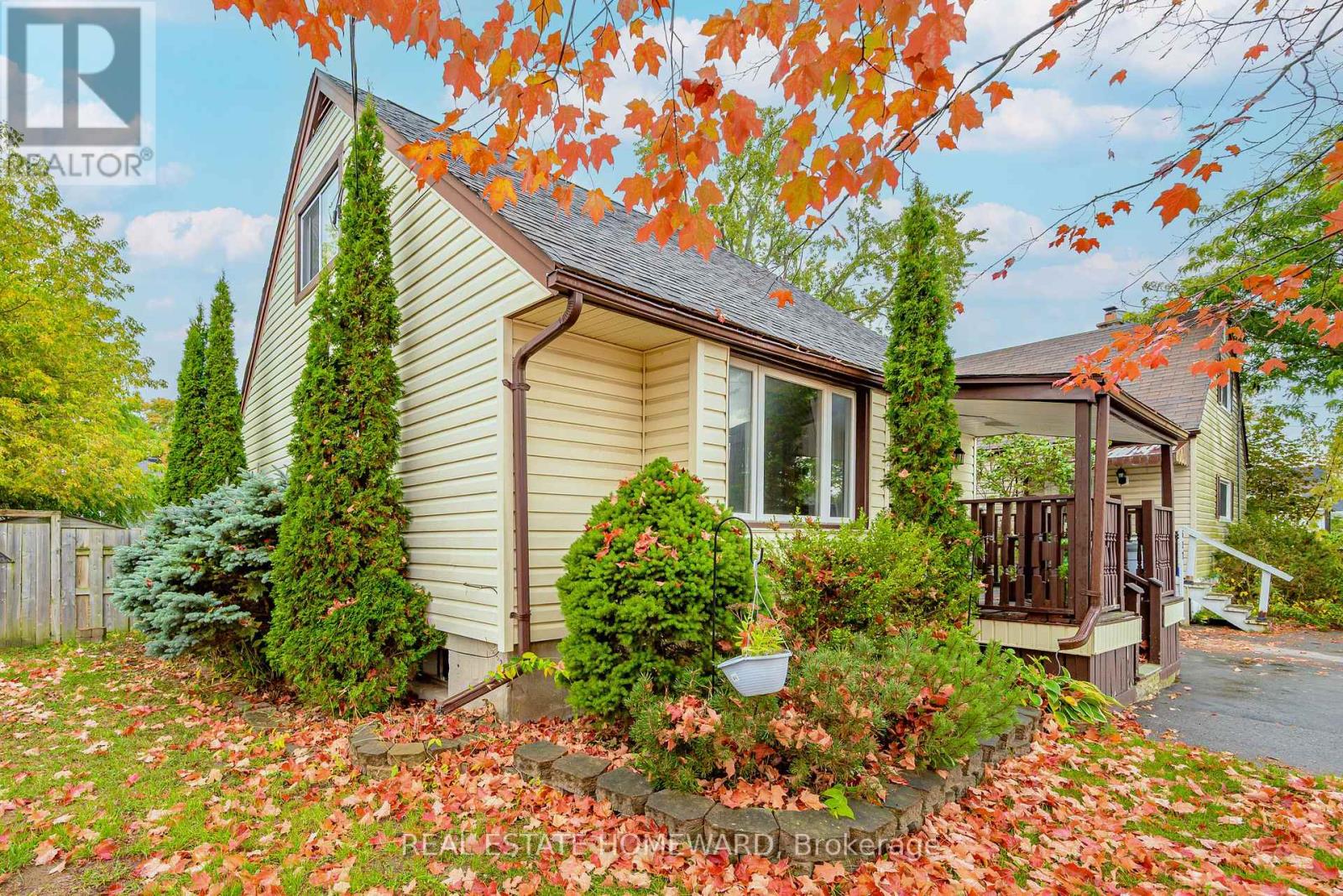 521 O'connell Road, Peterborough (Otonabee Ward 1), Ontario  K9J 4E2 - Photo 3 - X12792074