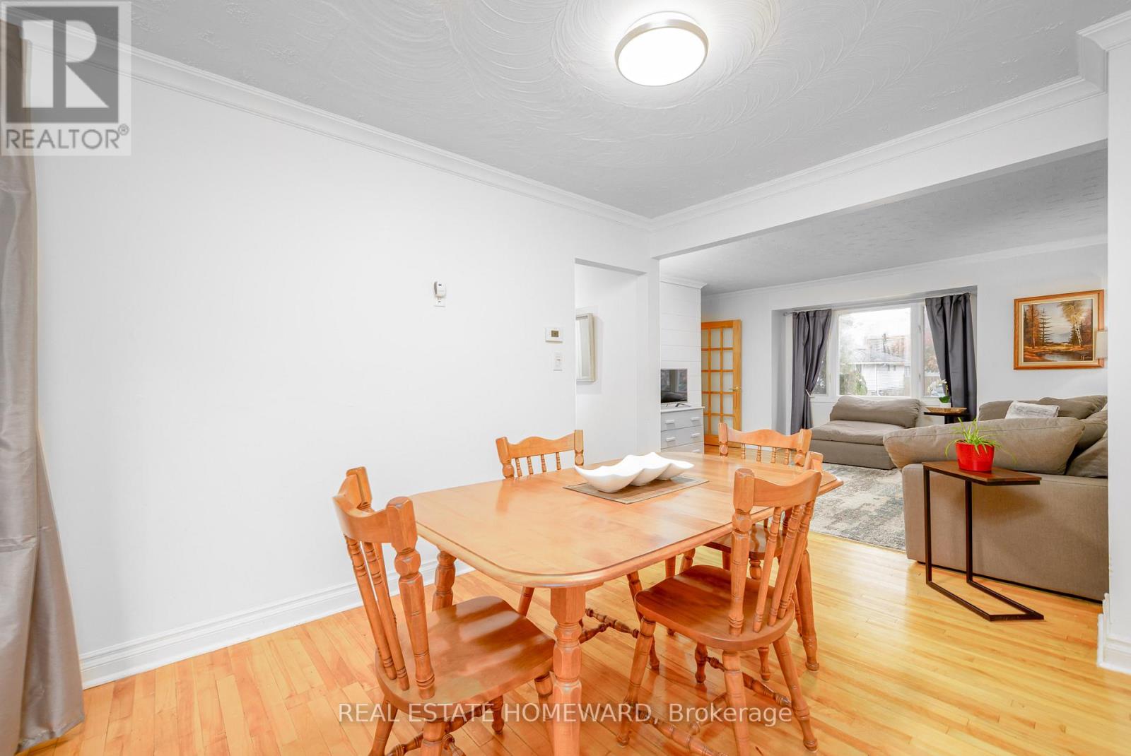 521 O'connell Road, Peterborough (Otonabee Ward 1), Ontario  K9J 4E2 - Photo 7 - X12792074