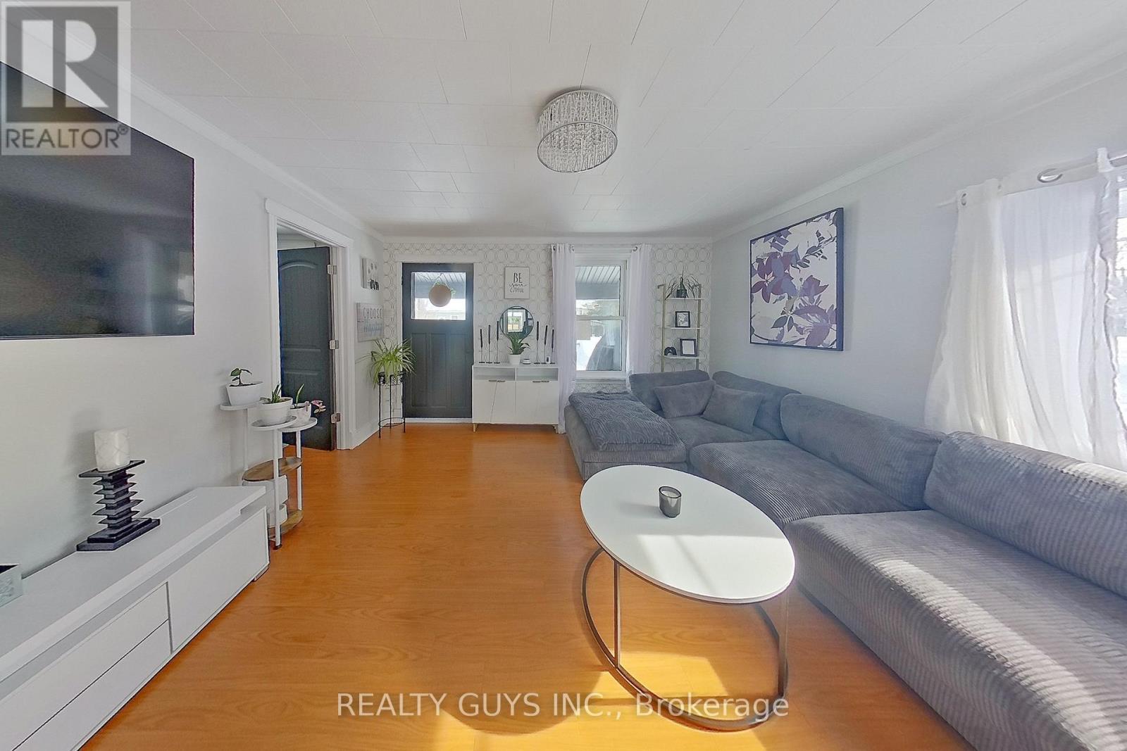 459 Donegal Street, Peterborough (Town Ward 3), Ontario  K9H 4L7 - Photo 14 - X12792306