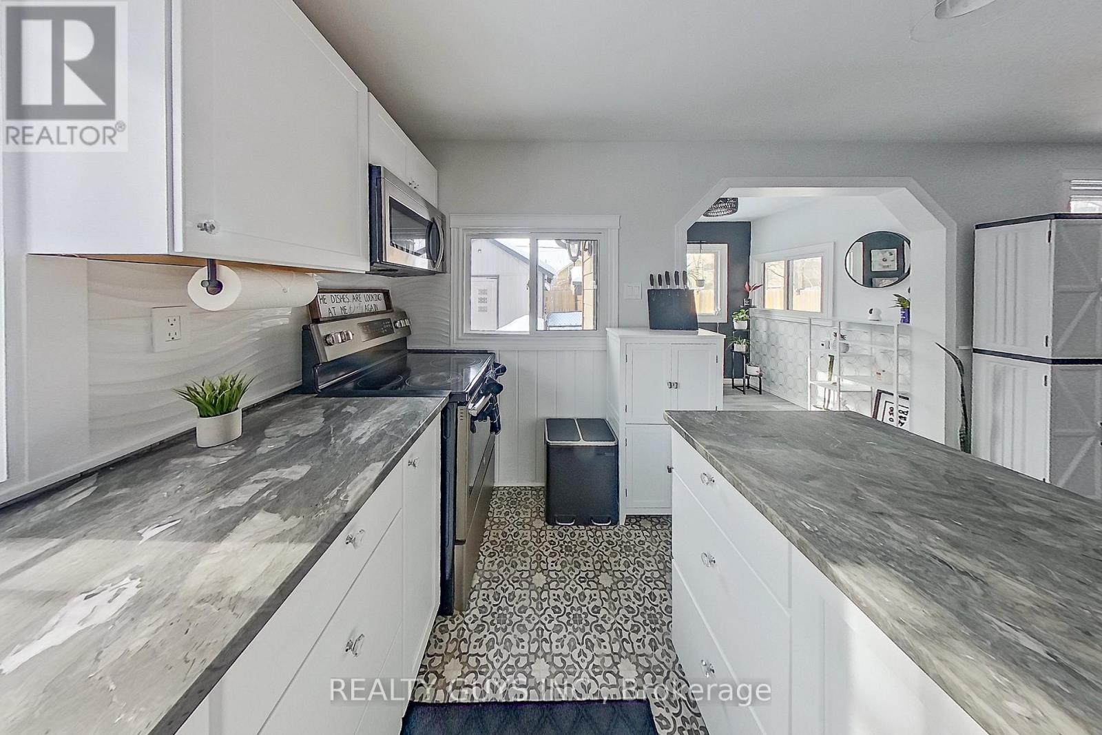 459 Donegal Street, Peterborough (Town Ward 3), Ontario  K9H 4L7 - Photo 24 - X12792306