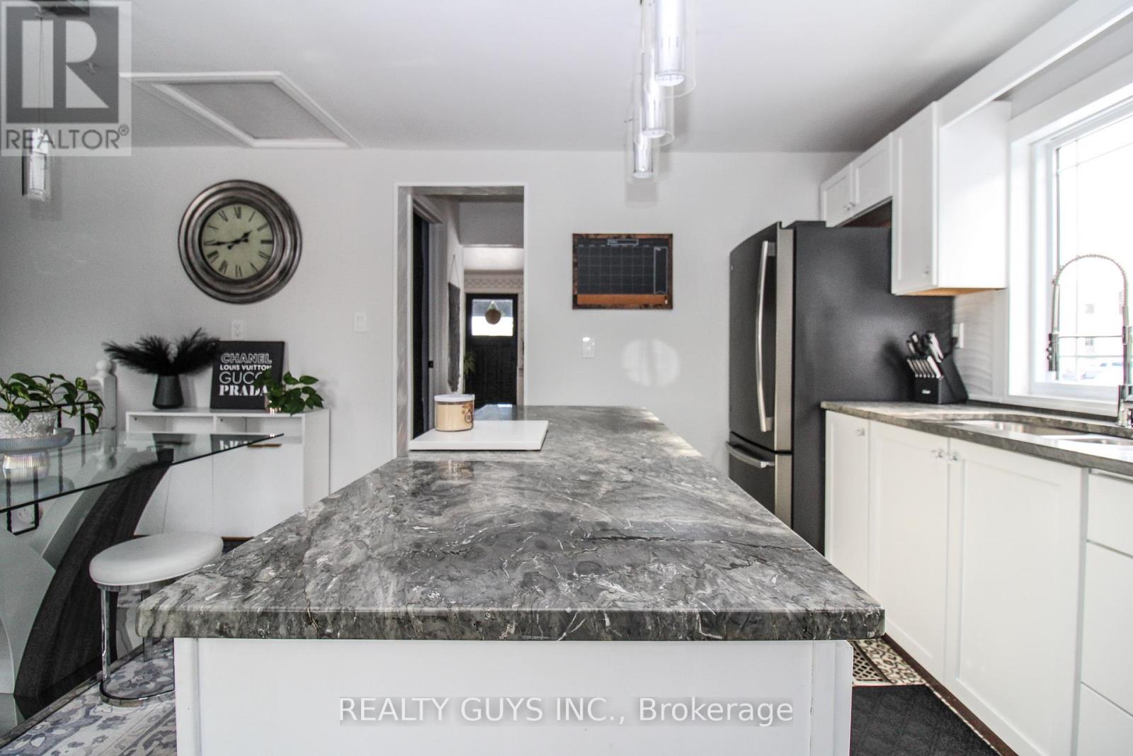 459 Donegal Street, Peterborough (Town Ward 3), Ontario  K9H 4L7 - Photo 28 - X12792306