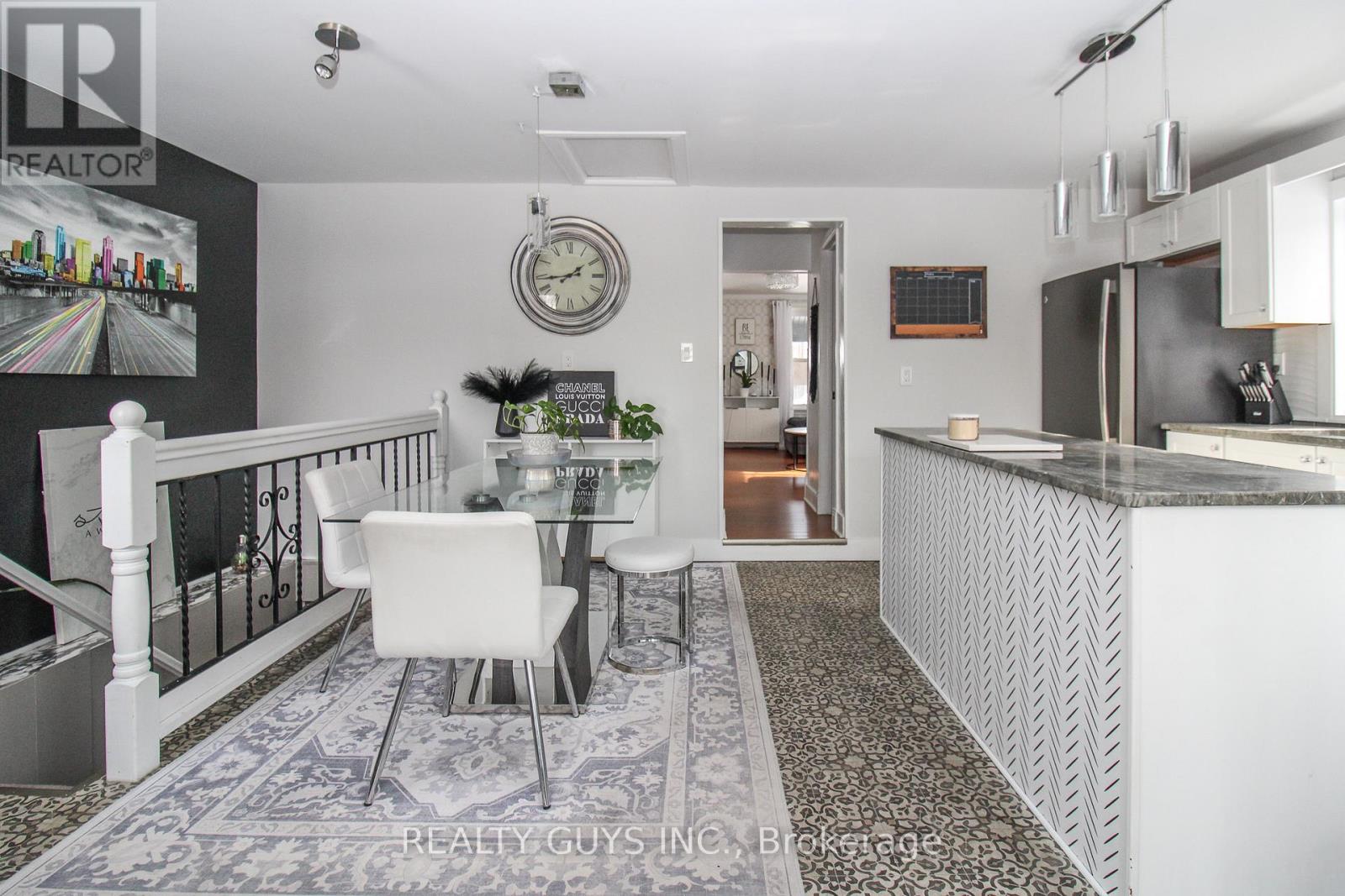 459 Donegal Street, Peterborough (Town Ward 3), Ontario  K9H 4L7 - Photo 32 - X12792306