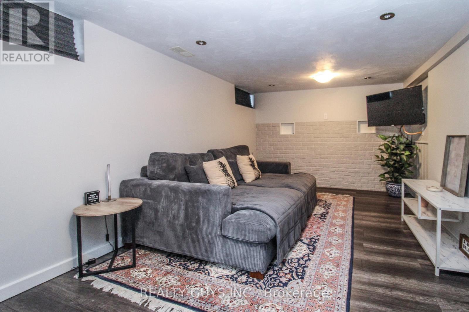 459 Donegal Street, Peterborough (Town Ward 3), Ontario  K9H 4L7 - Photo 41 - X12792306