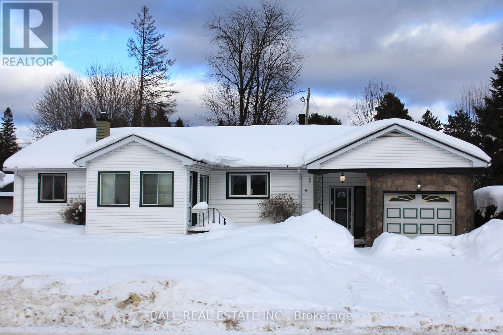 9 Great Oak Street, Highlands East (Bicroft Ward), Ontario  K0L 1M0 - Photo 2 - X12792710