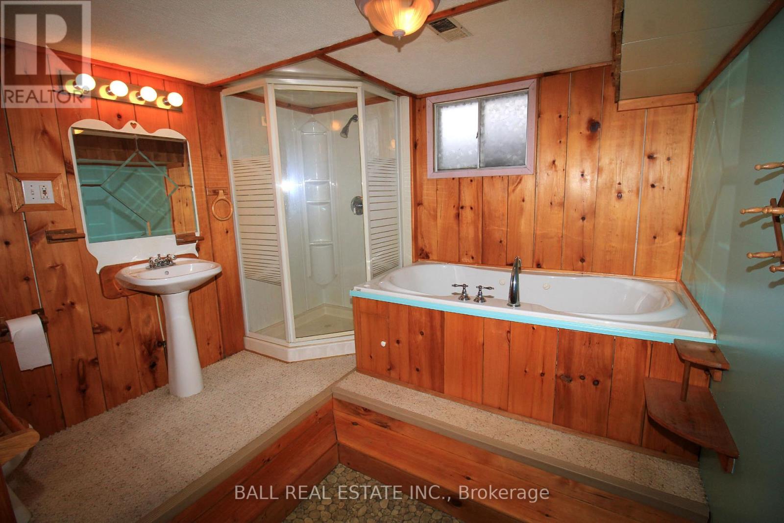 9 Great Oak Street, Highlands East (Bicroft Ward), Ontario  K0L 1M0 - Photo 31 - X12792710