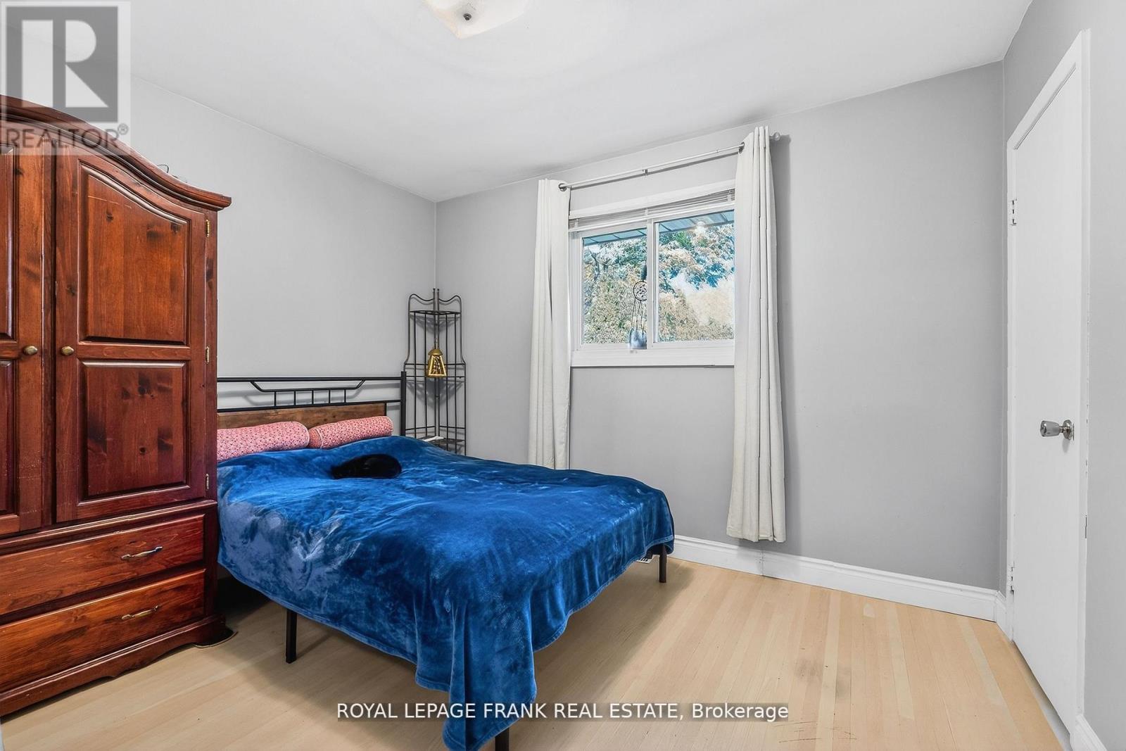 32 Melbourne Street E, Kawartha Lakes (Lindsay), Ontario  K9V 1X7 - Photo 19 - X12793190