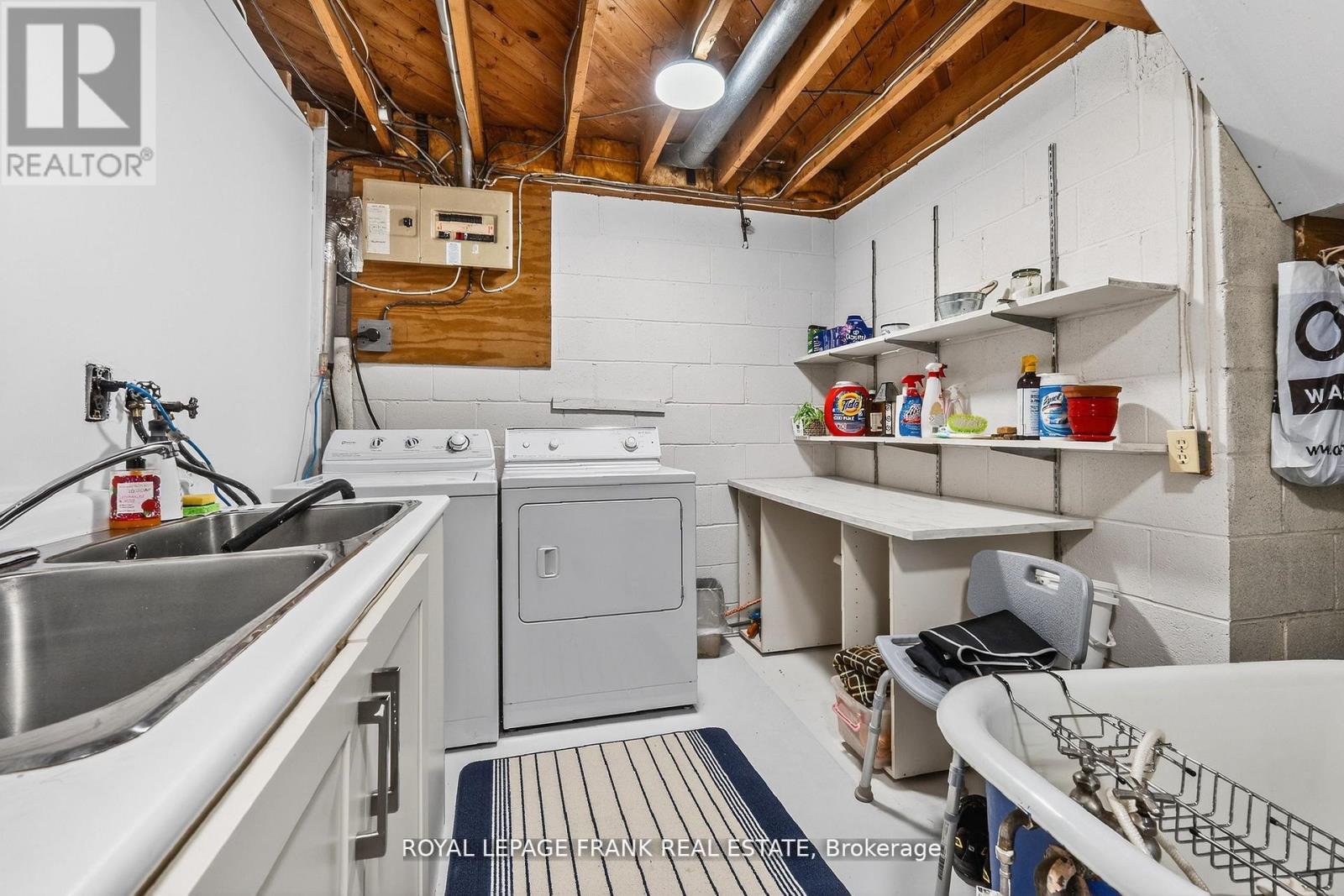 32 Melbourne Street E, Kawartha Lakes (Lindsay), Ontario  K9V 1X7 - Photo 26 - X12793190