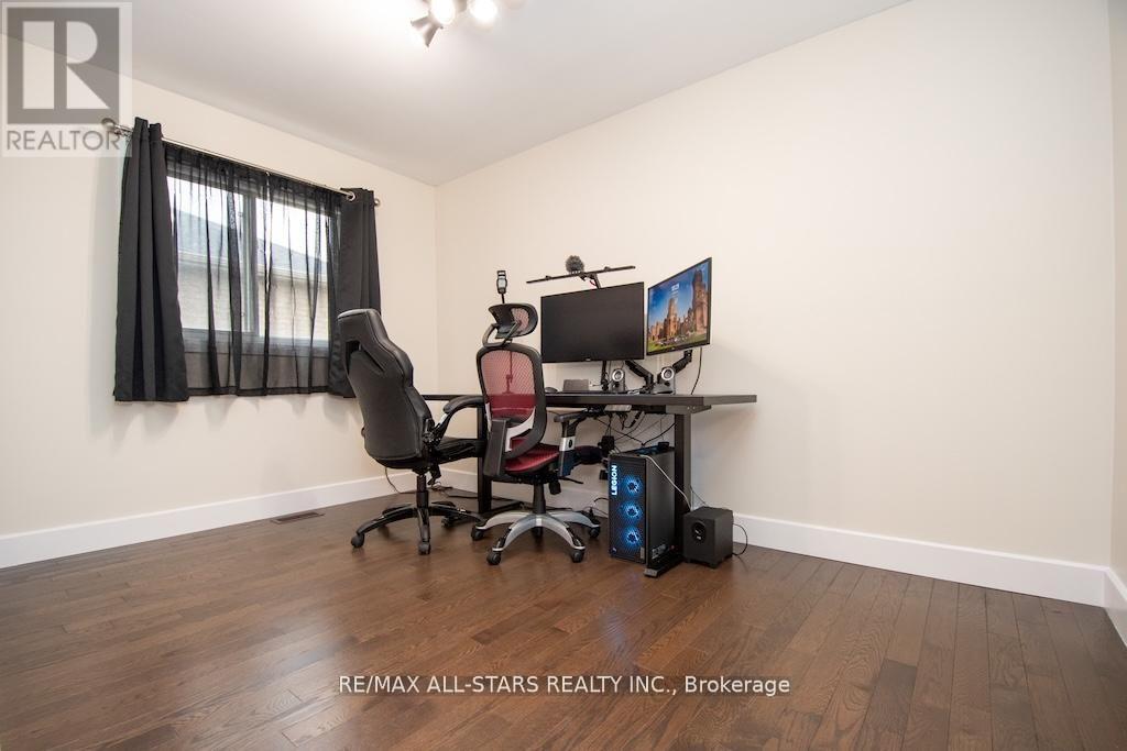 44 Carew Boulevard, Kawartha Lakes (Lindsay), Ontario  K9V 4R1 - Photo 27 - X12793260