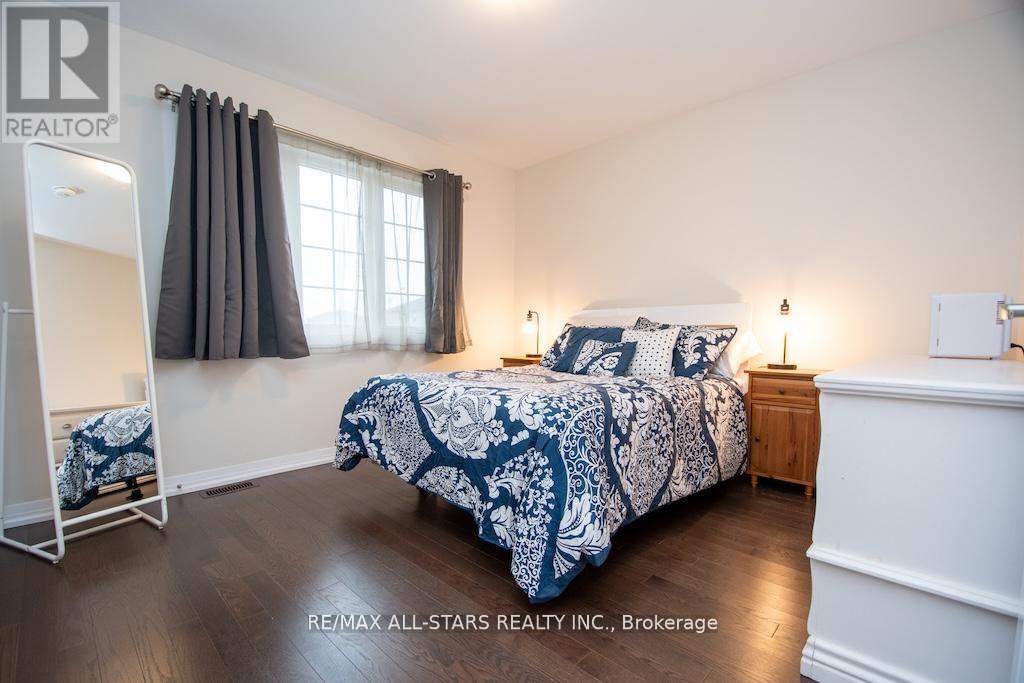 44 Carew Boulevard, Kawartha Lakes (Lindsay), Ontario  K9V 4R1 - Photo 28 - X12793260