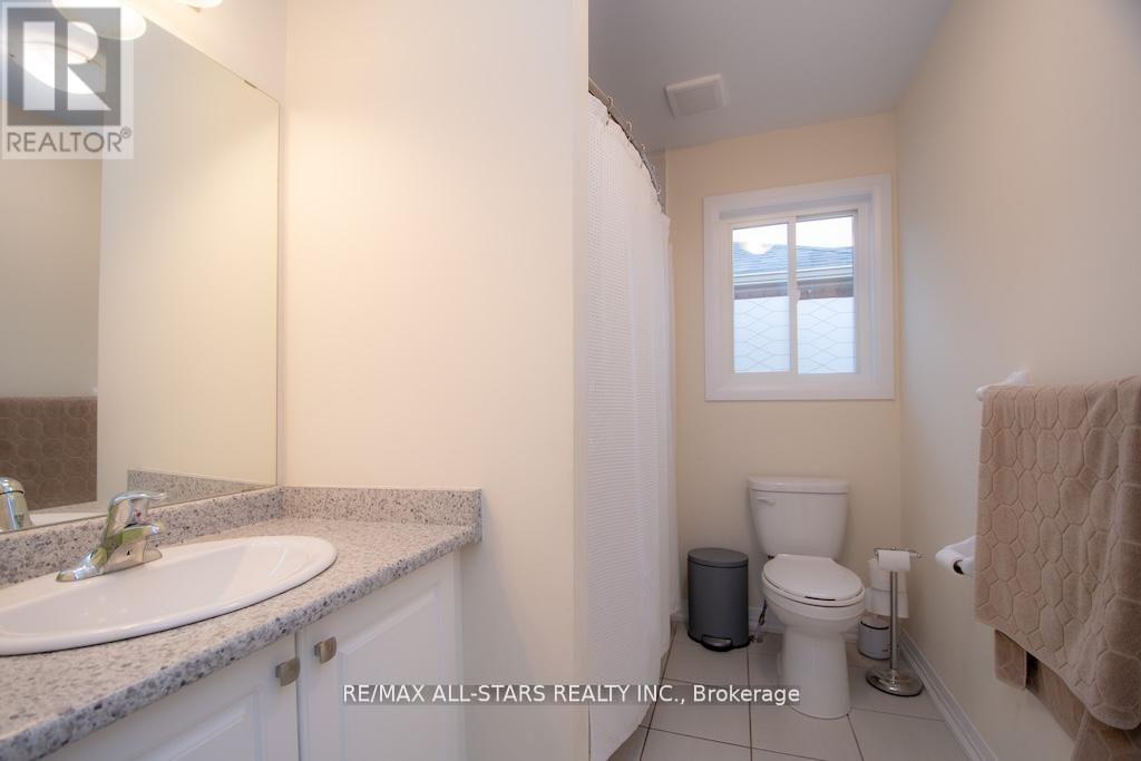 44 Carew Boulevard, Kawartha Lakes (Lindsay), Ontario  K9V 4R1 - Photo 30 - X12793260