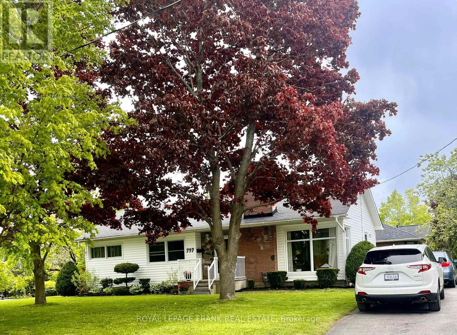 797 Valleyview Drive, Peterborough (Monaghan Ward 2), Ontario  K9J 6P9 - Photo 2 - X12793310