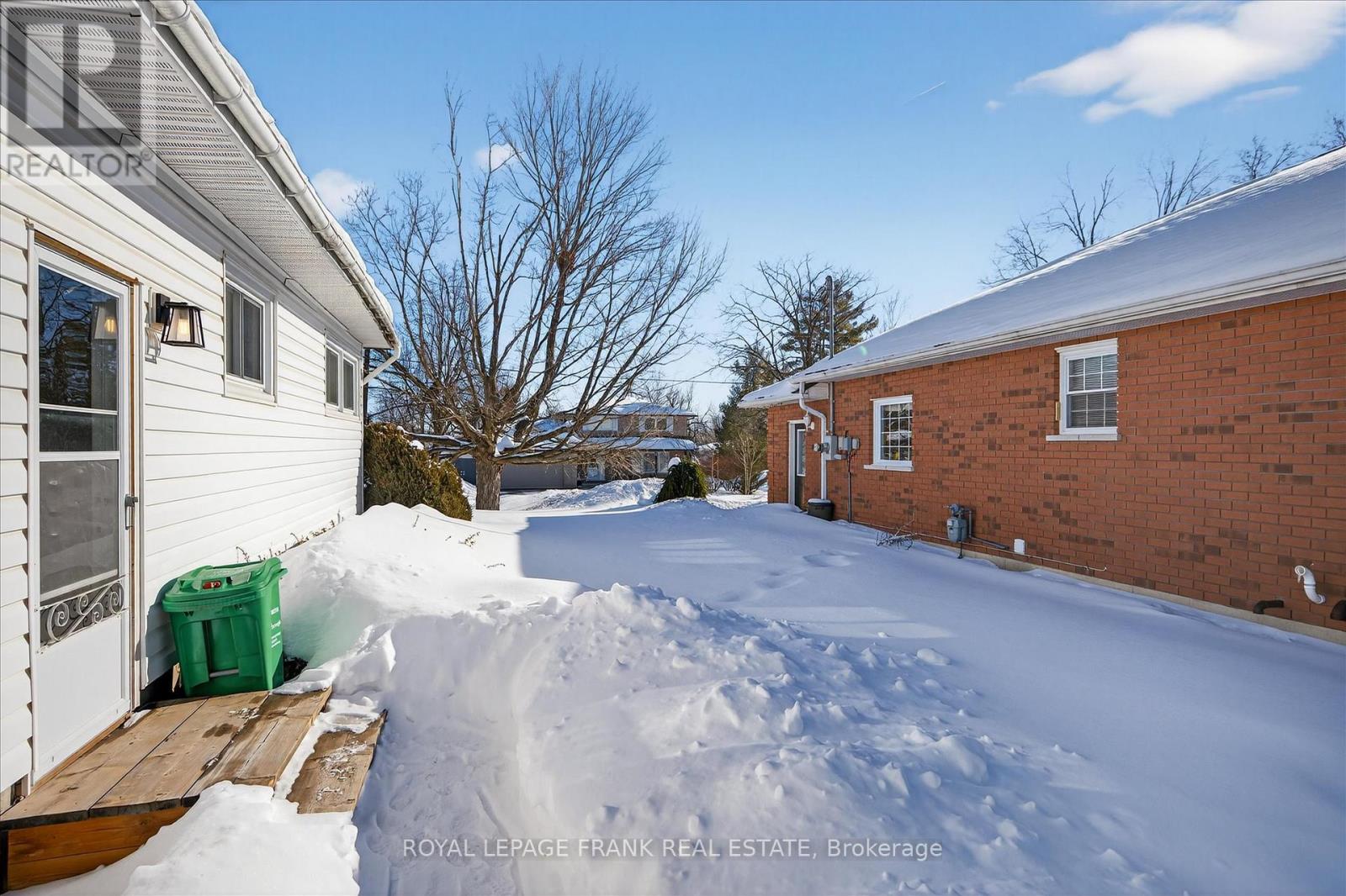 797 Valleyview Drive, Peterborough (Monaghan Ward 2), Ontario  K9J 6P9 - Photo 35 - X12793310