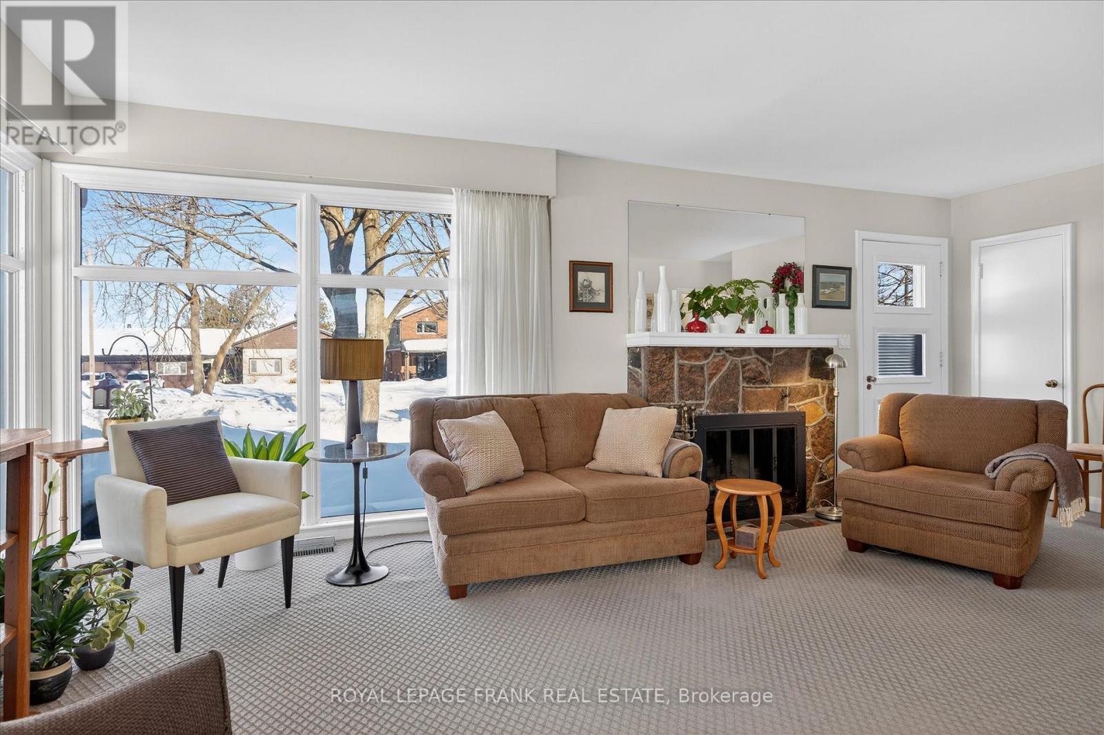 797 Valleyview Drive, Peterborough (Monaghan Ward 2), Ontario  K9J 6P9 - Photo 6 - X12793310