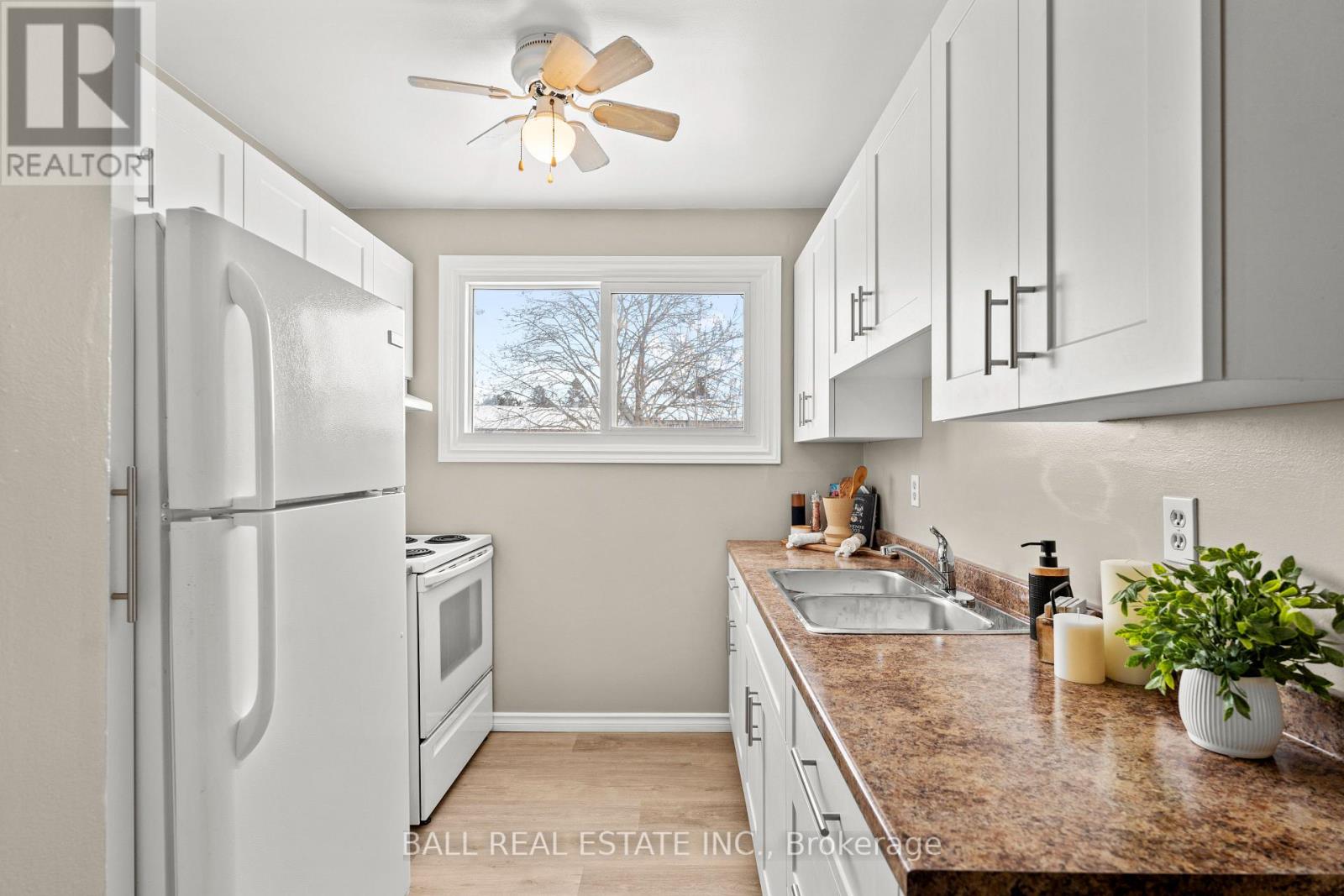 9 - 996 Sydenham Road, Peterborough (Ashburnham Ward 4), Ontario  K9J 7V7 - Photo 11 - X12793492