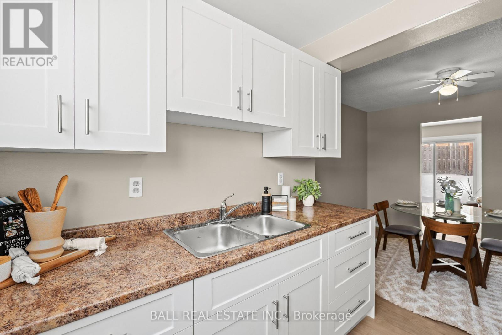 9 - 996 Sydenham Road, Peterborough (Ashburnham Ward 4), Ontario  K9J 7V7 - Photo 13 - X12793492