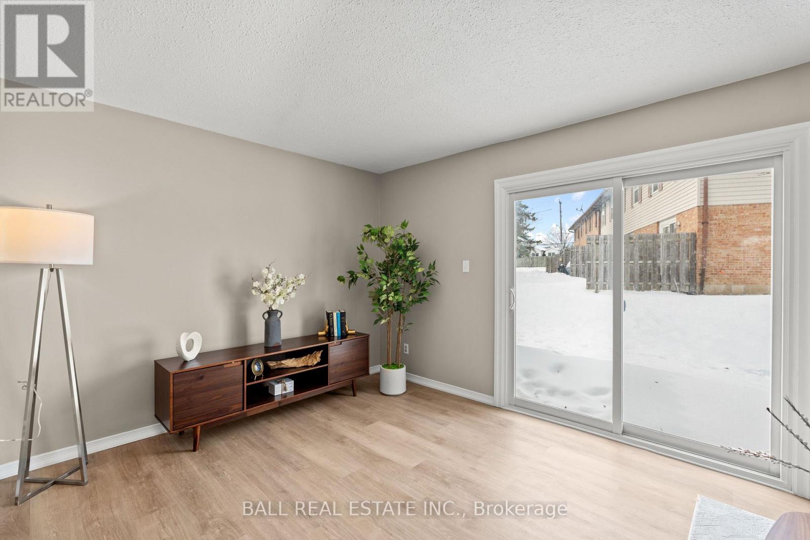 9 - 996 Sydenham Road, Peterborough (Ashburnham Ward 4), Ontario  K9J 7V7 - Photo 19 - X12793492