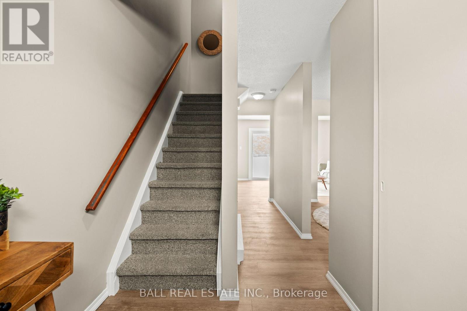 9 - 996 Sydenham Road, Peterborough (Ashburnham Ward 4), Ontario  K9J 7V7 - Photo 4 - X12793492