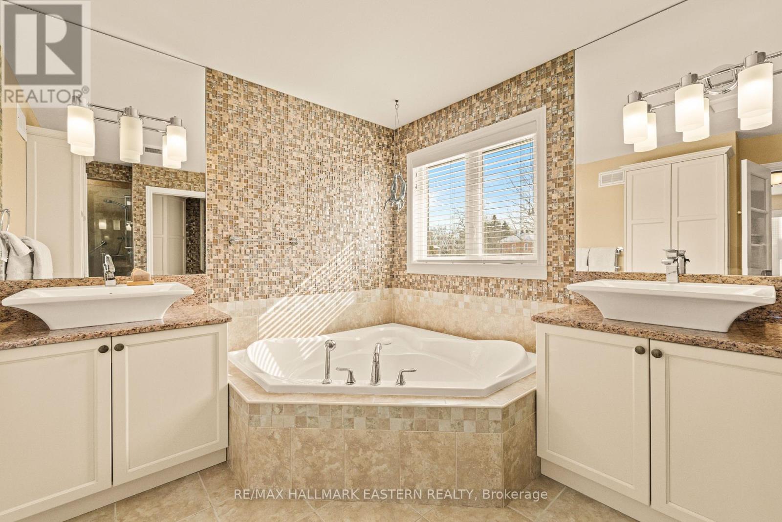 9 Bloomfield Court, Selwyn, Ontario  K0L 2H0 - Photo 15 - X12793768